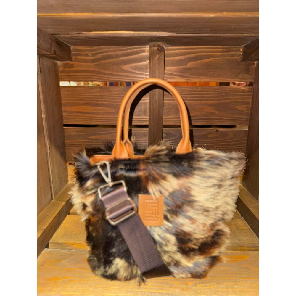 Capricorn Skin Brown Gusset Small Ladybag