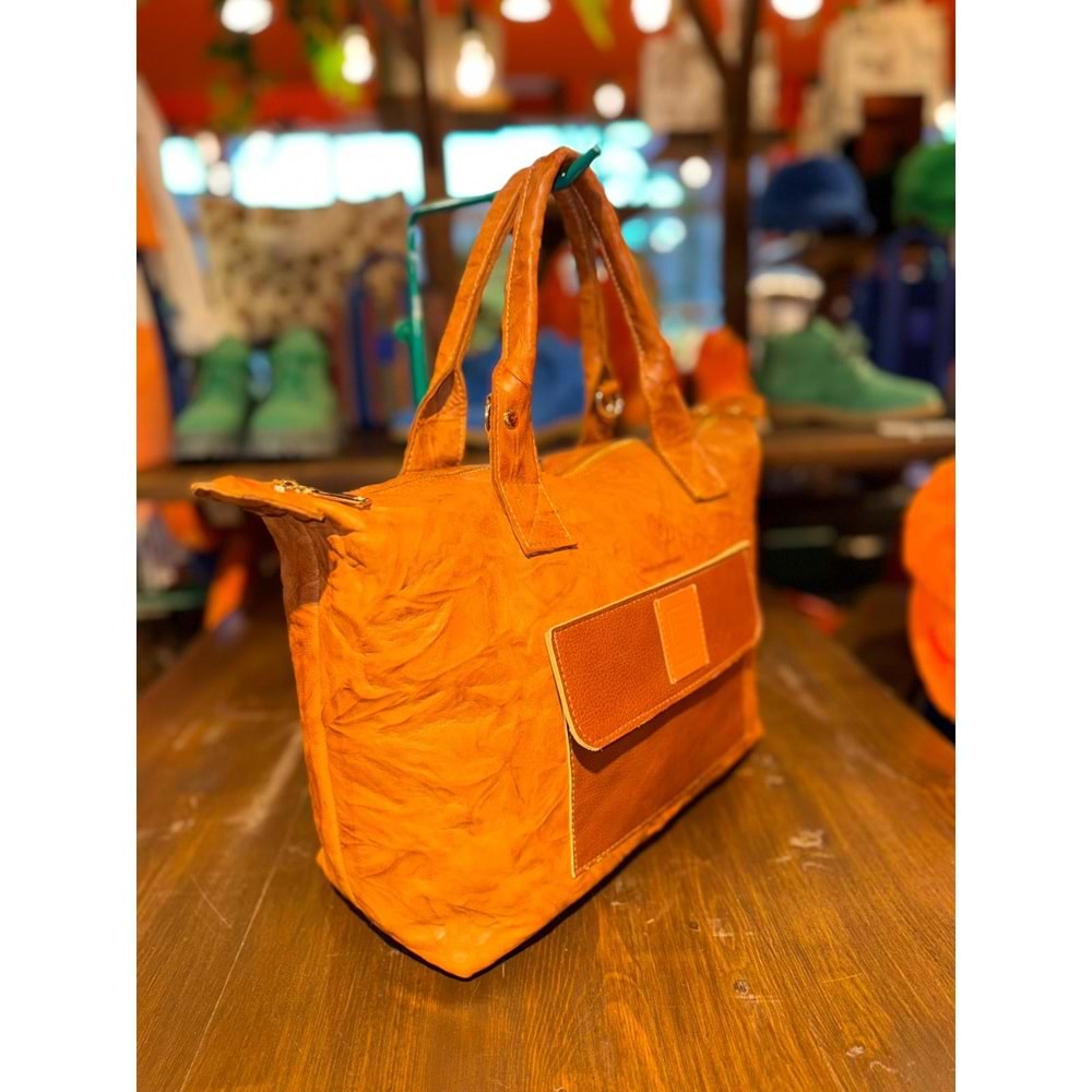 Brown Skin Large Fold