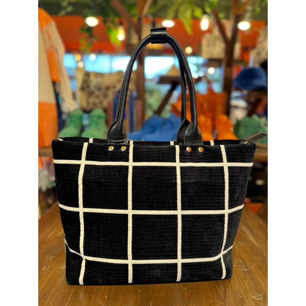 Black With White Stripe Large Fold