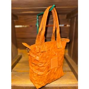 Brown Skin Small Fold