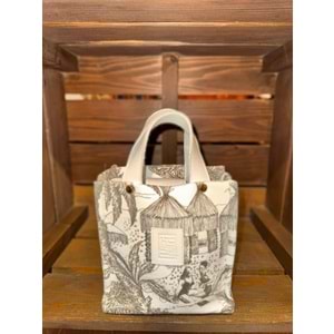 Woman İn Swimsuşts Green Ladybag