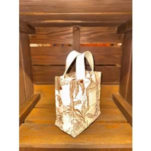 Woman İn Swimsuşts Green Ladybag