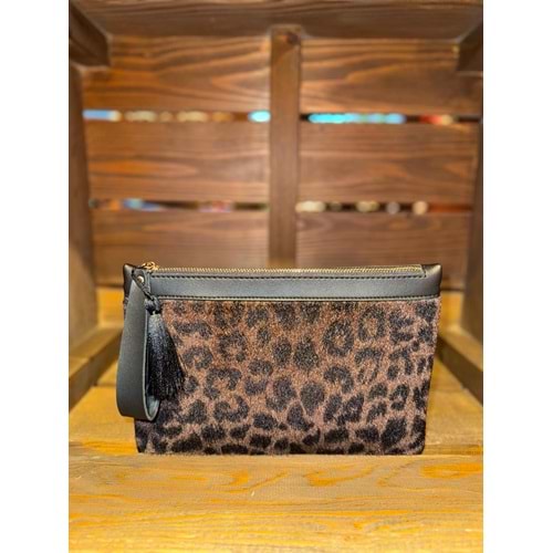 E&C Leopar Letter EYN208